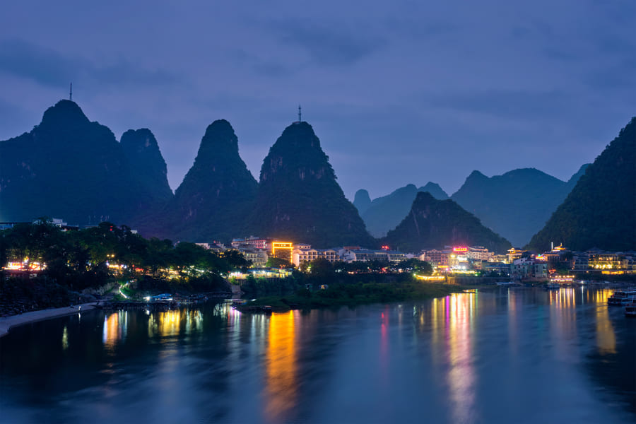 Yangshuo, China de noche